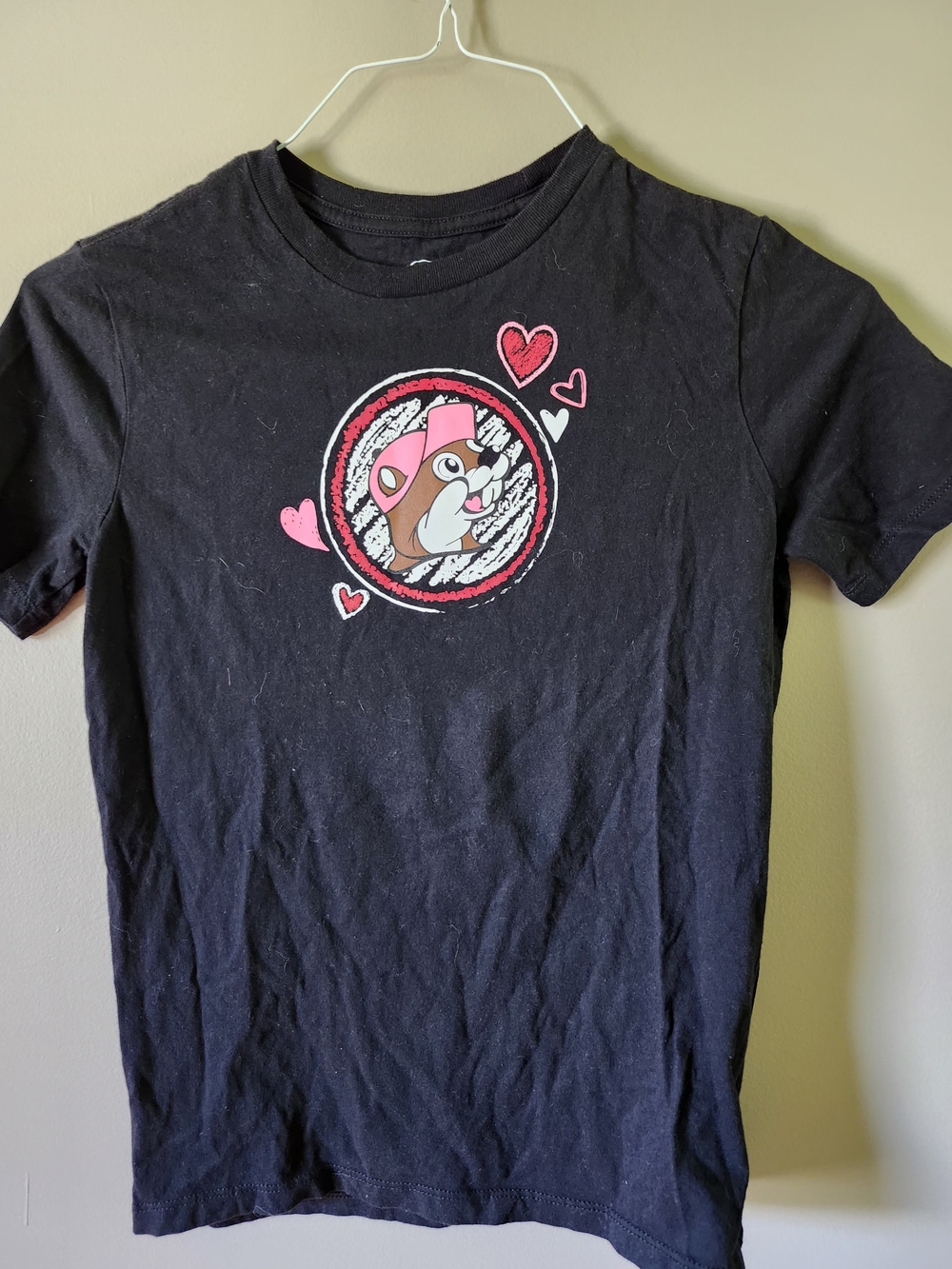 Bucc-ees Valentines Day T-Shirt *Youth Large